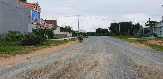 Bán cặp lô góc khu tái định cư Tấn Tài mặt tiền đường rộng nhất khu 27m