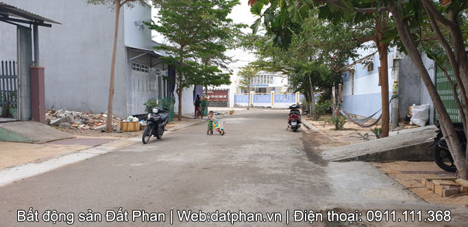 Bán nhà 110m2 khu tái định cư cầu Ninh Chữ