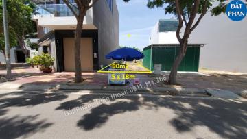 90m2 đường rộng 16m gần nhà hàng Hương Nguyễn đường Cao Bá Quát khu K1