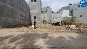 55m2 đường Nguyên Hồng khu K1 đối diện công viên