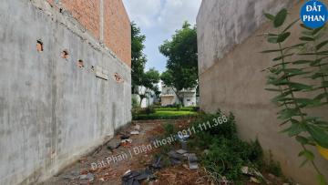 49,5m2 đất 2 mặt tiền đối diện công viên gần trường Hoa Sen Khu K1